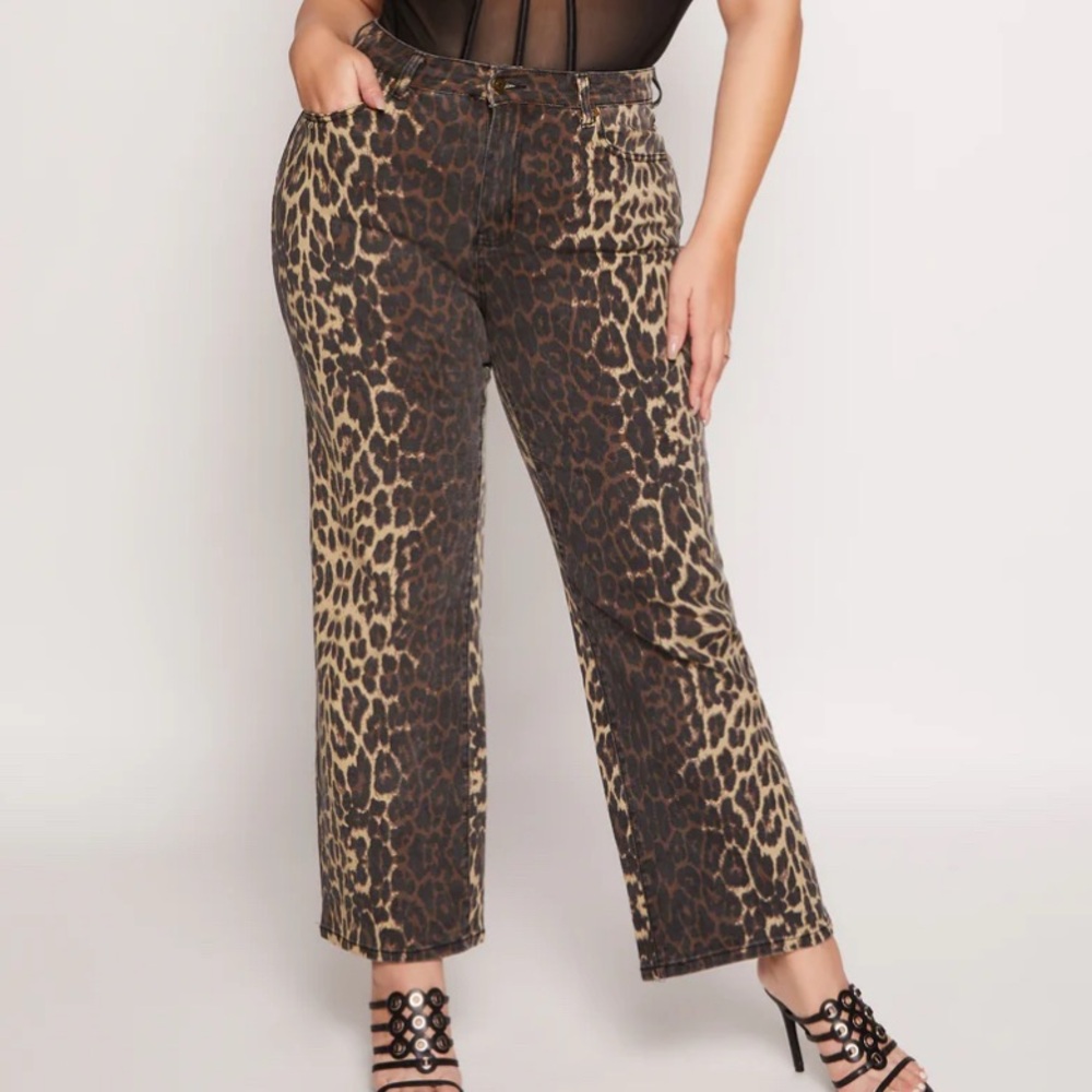 Thrill Leopard Print Straight Leg Jeans